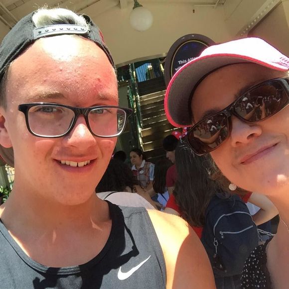 Meet your Posher, Christa - Picture 1 of 1